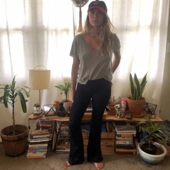 Rag & Bone Elephant Bell Flare Jeans Dark Wash in Midnight Blue size 26 - Picture 3 of 10